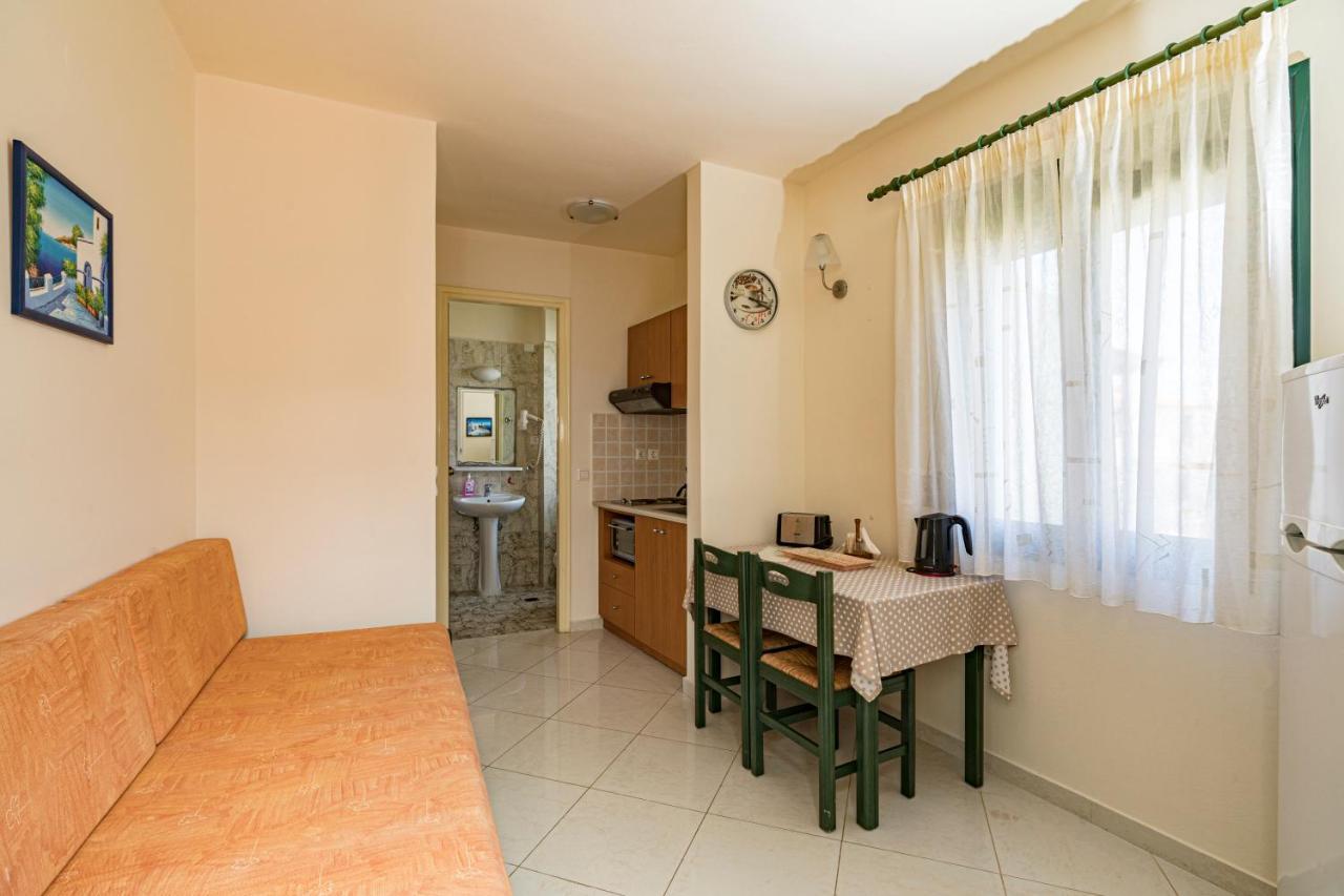 Gianna Apartments Almirida Eksteriør billede